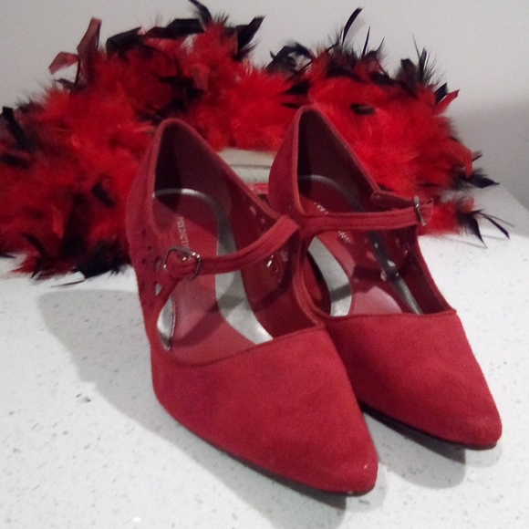 Predictions Lipstick Red Point Toe Kitten Heel Maryjanes - Picture 13 of 16